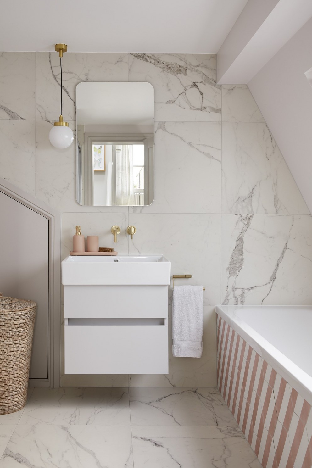 Fulham House | Kids Bathroom | Interior Designers